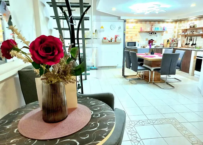 Downtown Acacia Str Apartman Budapest