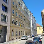 Downtown Acacia Str