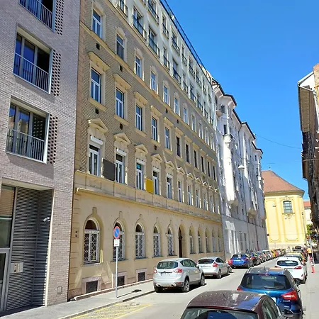 Downtown Acacia Str