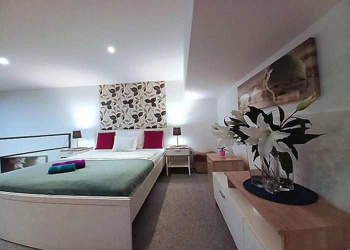 Downtown Acacia Str ブダペスト