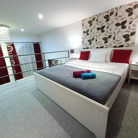 Downtown Acacia Str * 布达佩斯