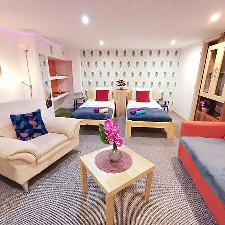 Downtown Acacia Str * 布达佩斯